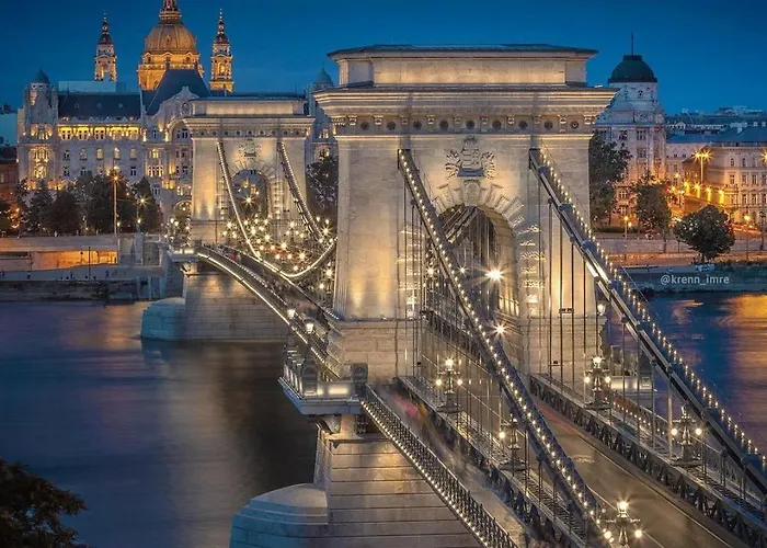 Romantic Two Bedroom Close To Normafa With Private Parking Apartment *