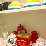 Romantic Two Bedroom Close To Normafa With Private Parking 아파트 부다페스트